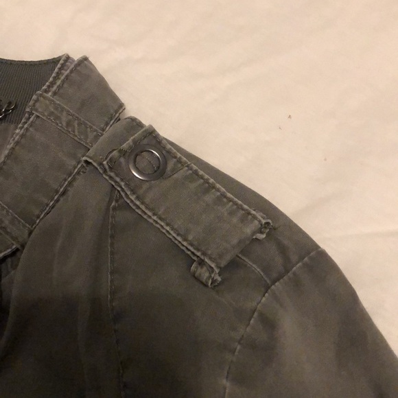 Jacket - Picture 4 of 8